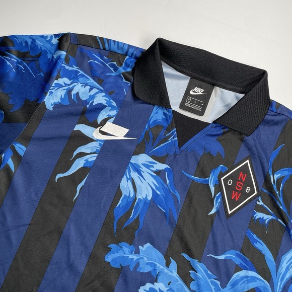 Nike NSW Floral Football TShirt Mens M Blue Void Stripe Active Soccer AR1620-492 - Picture 1 of 8